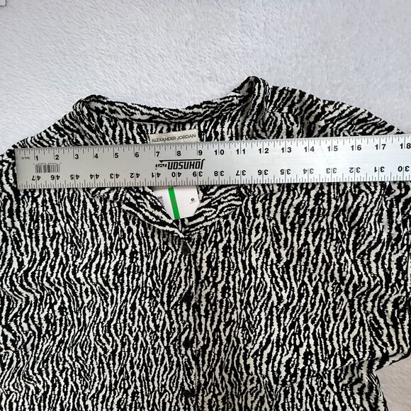 Alexander Jordan Womens Zebra Print Button-Up Shirt Large Rayon Black/White New - Picture 5 of 7